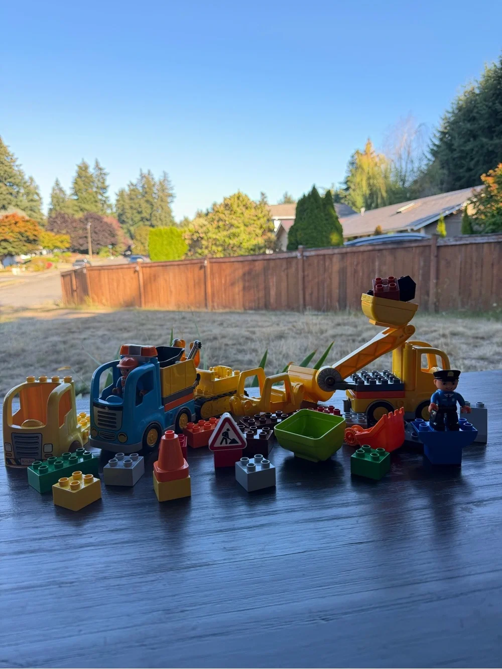 Lego Duplo a few sets and a lot of extras